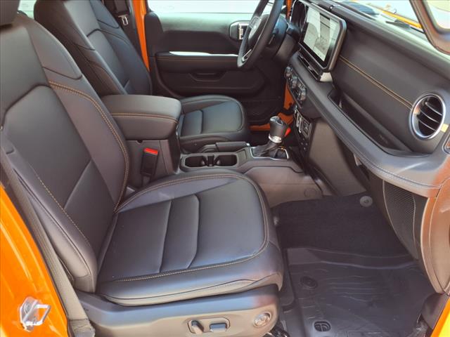 2025 Jeep Gladiator High Tide