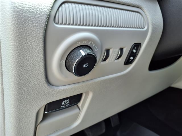 2025 Jeep Grand Wagoneer Base