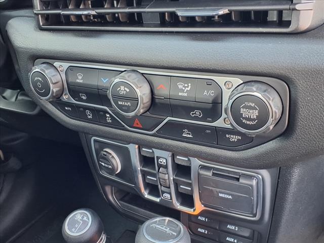 2025 Jeep Gladiator NightHawk