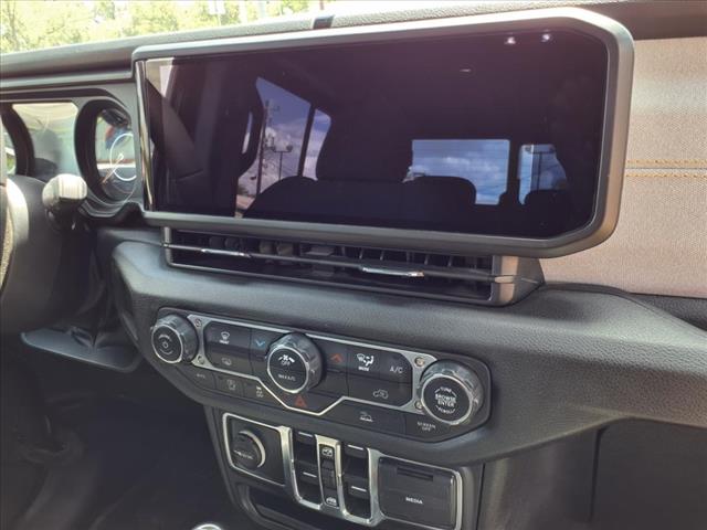 2024 Jeep Gladiator Sport S