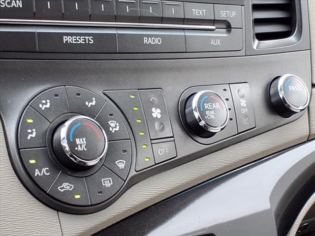 2012 Toyota Sienna LE 7-Passenger Auto Access Seat