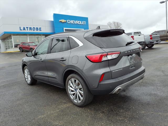 2022 Ford Escape Titanium
