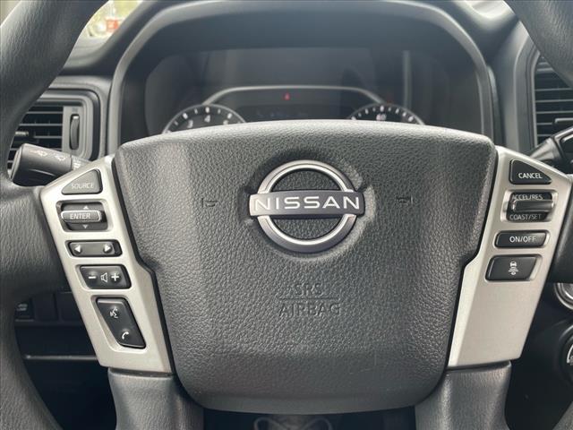 2023 Nissan Titan SV