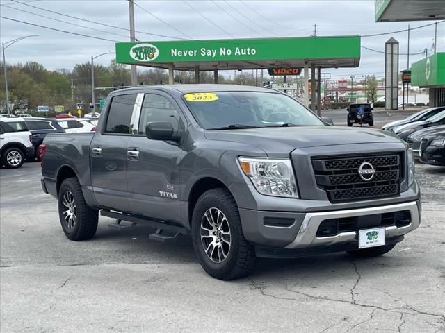 2023 Nissan Titan SV