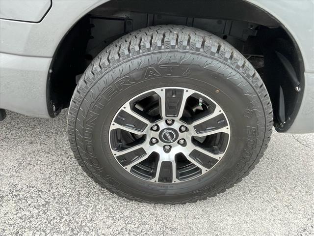 2023 Nissan Titan SV