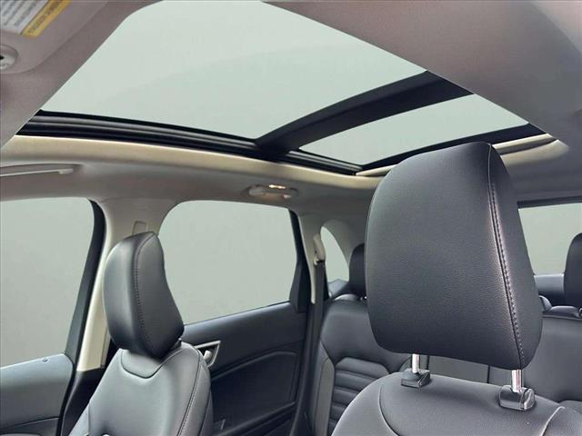 2022 Ford Edge SEL - Photo 10