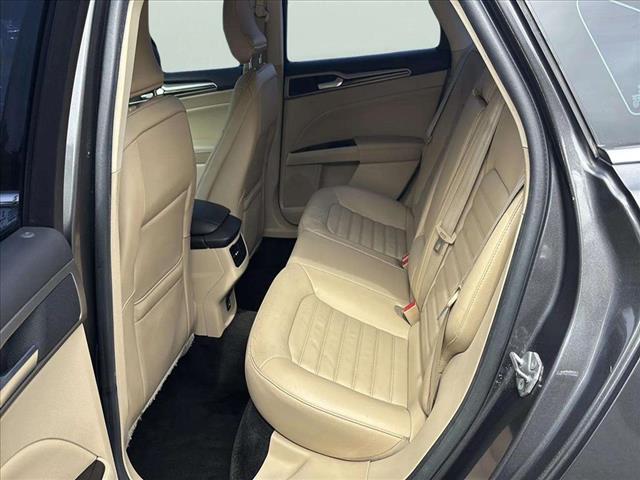 2016 Ford Fusion SE - Photo 11