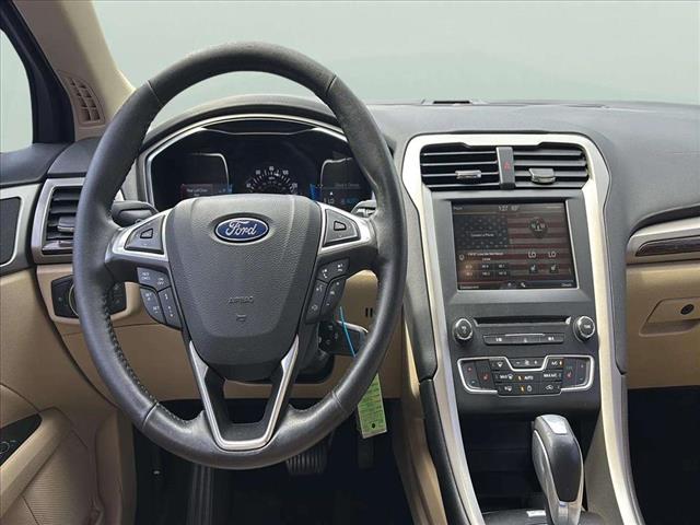 2016 Ford Fusion SE - Photo 12