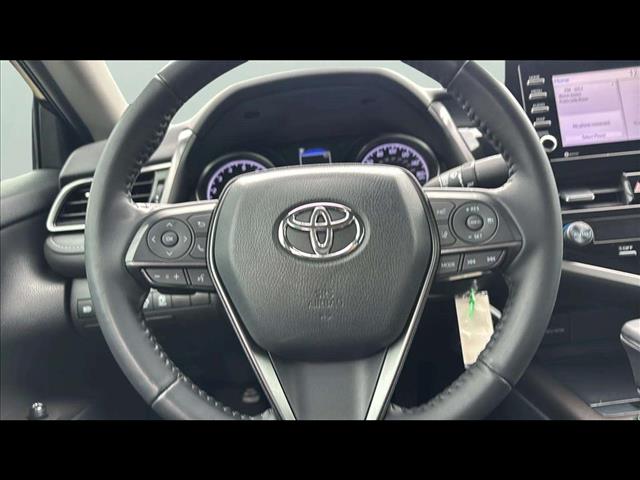 2022 Toyota Camry SE - Photo 14
