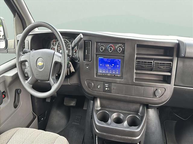 2013 Chevrolet Express LS 2500 - Photo 15