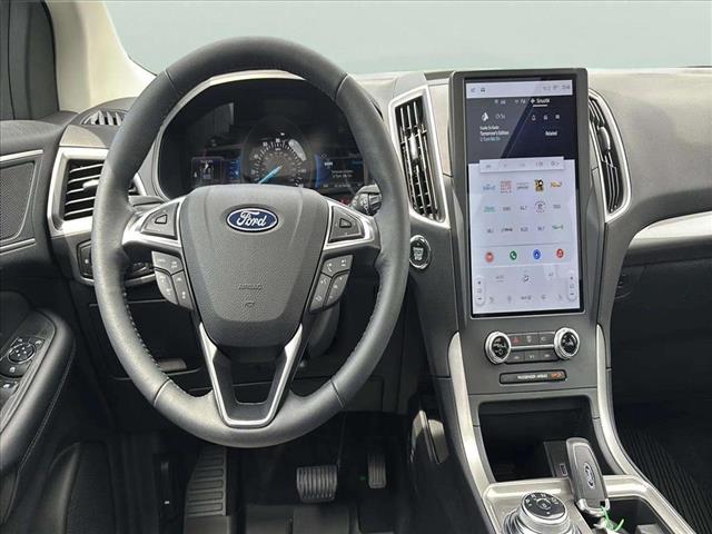 2023 Ford Edge SEL - Photo 15