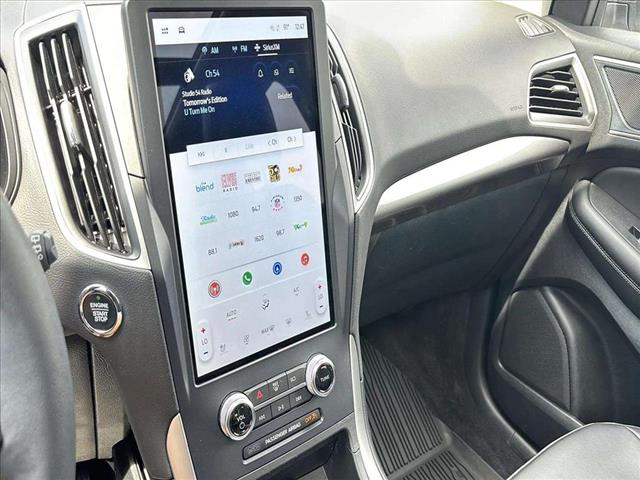 2023 Ford Edge SEL - Photo 17