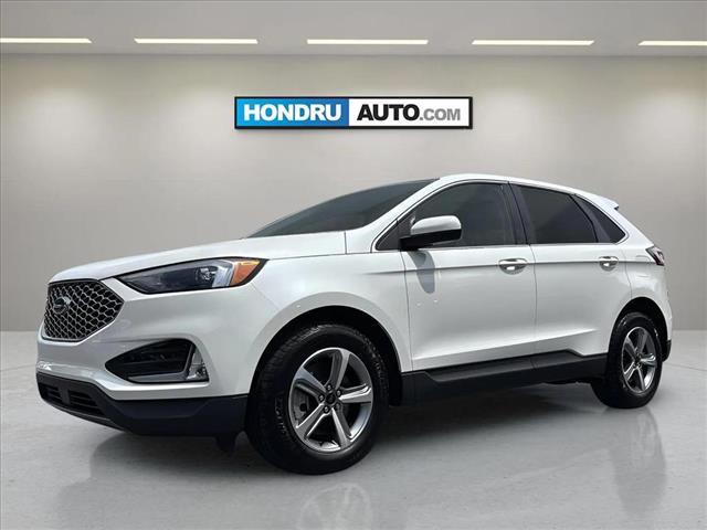 2023 Ford Edge SEL - Photo 1