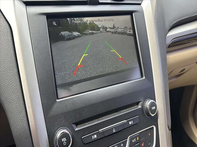 2016 Ford Fusion SE - Photo 20