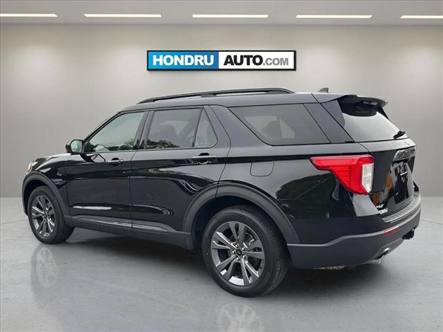 2022 Ford Explorer XLT - Photo 3