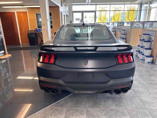 2025 Ford Mustang Dark Horse - Photo 4