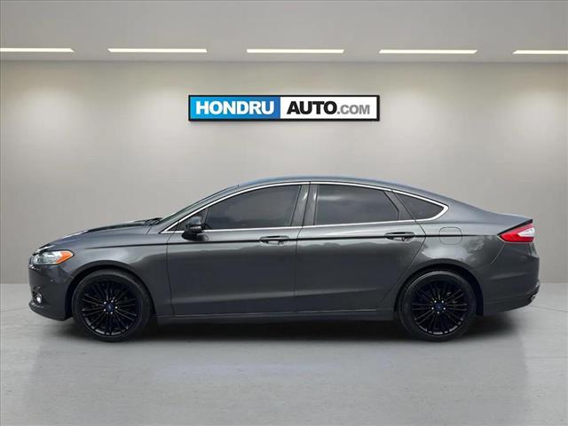 2016 Ford Fusion SE - Photo 5