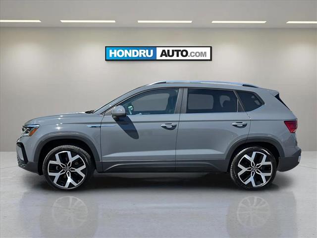 2023 Volkswagen Taos SEL 4Motion - Photo 5