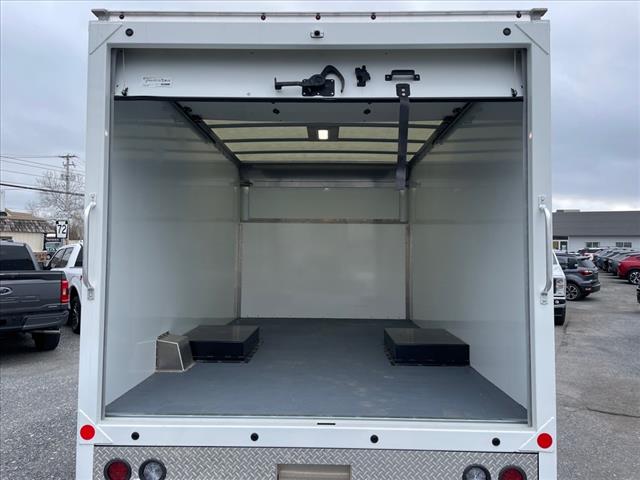 2024 Ford E-Series E450 - Photo 6