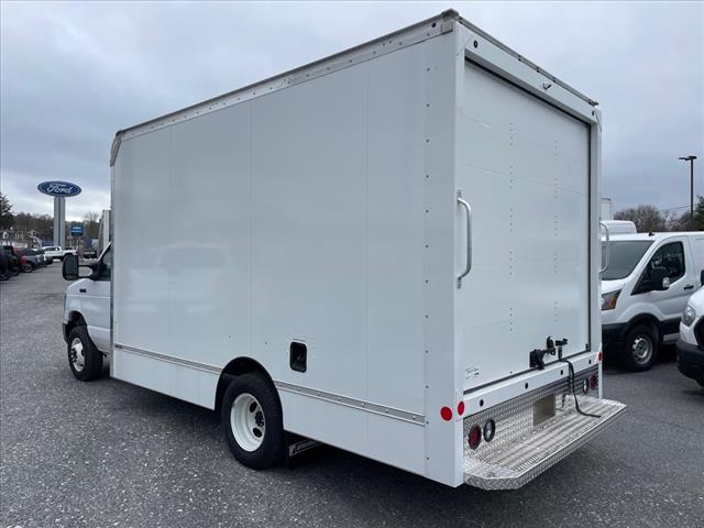 2024 Ford E-Series E450 - Photo 7