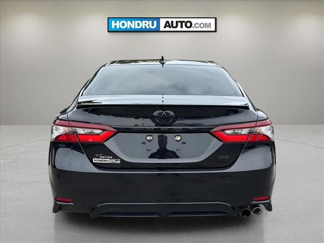 2022 Toyota Camry SE - Photo 7