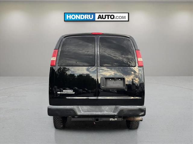 2013 Chevrolet Express LS 2500 - Photo 8