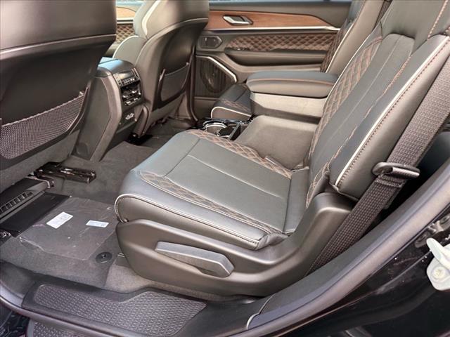 2025 Jeep Grand Cherokee L SUMMIT 4X4