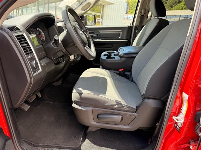 2022 RAM 1500 Classic SLT 4X4 CREW CAB 57  BOX