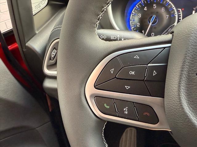 2026 Chrysler Pacifica SELECT FWD