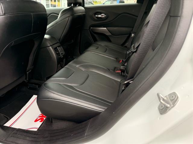 2022 Jeep Cherokee LATITUDE LUX 4X4