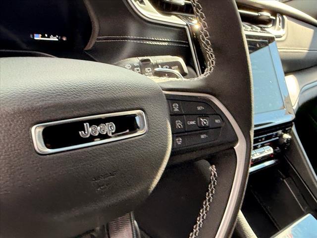2025 Jeep Grand Cherokee LAREDO X 4X4