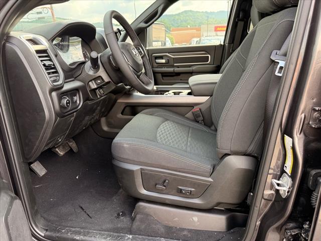 2025 RAM 2500 BIG HORN 4X4 CREW CAB 64