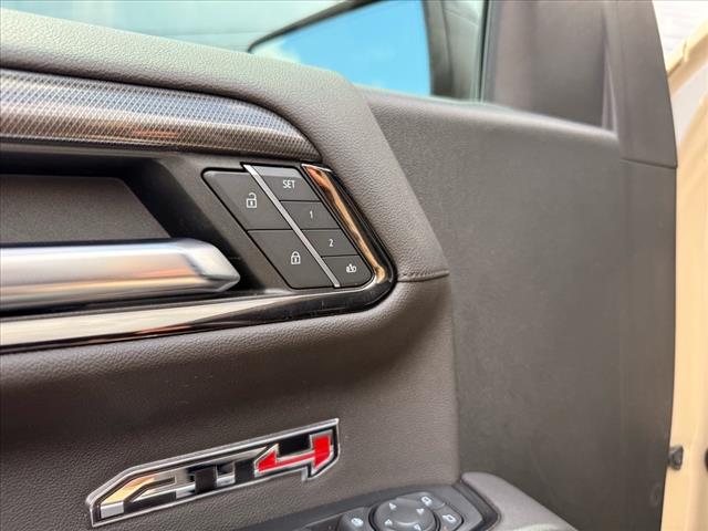 2022 GMC Sierra 1500 4WD CREW CAB 157  AT4
