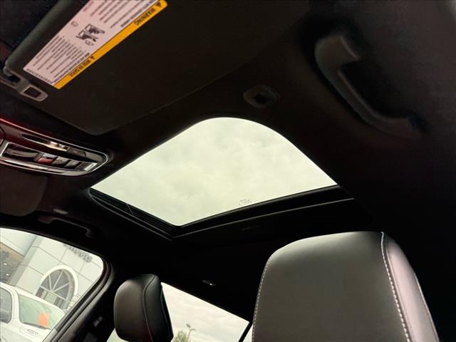 2025 Jeep Grand Cherokee L LAREDO X 4X4