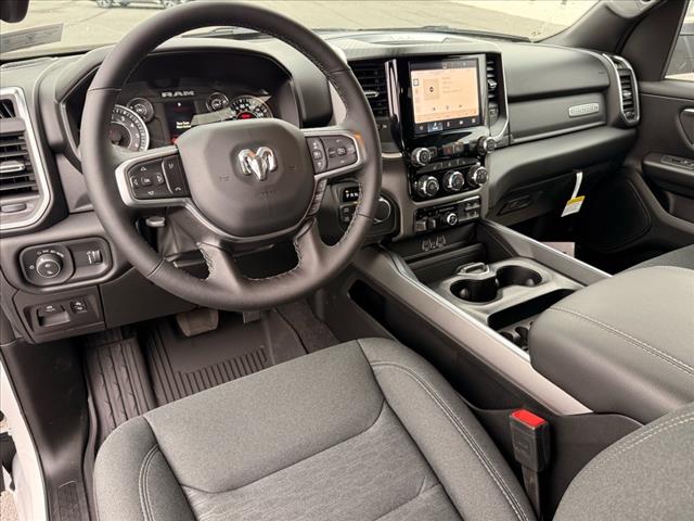 2025 RAM 1500 BIG HORN 4X4 CREW CAB 57
