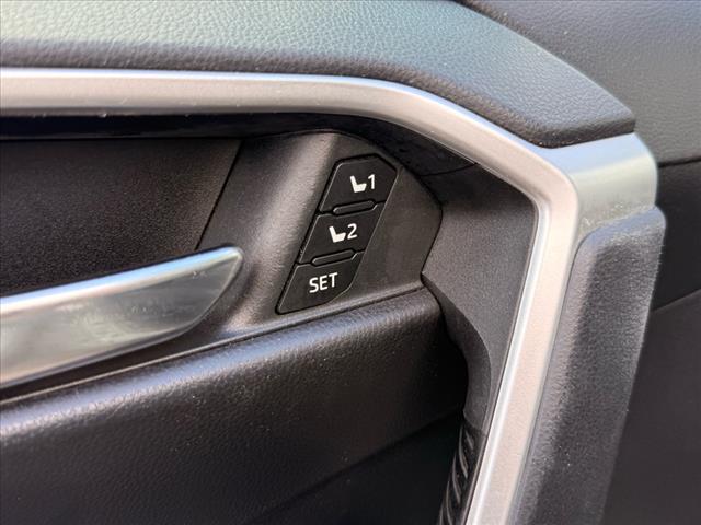 2019 Toyota RAV4 XLE PREMIUM AWD