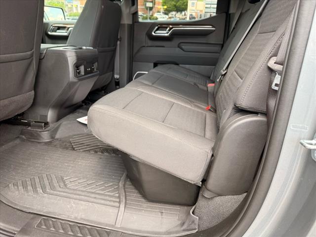 2023 Chevrolet Silverado 1500 4WD CREW CAB 147  LT TRAI