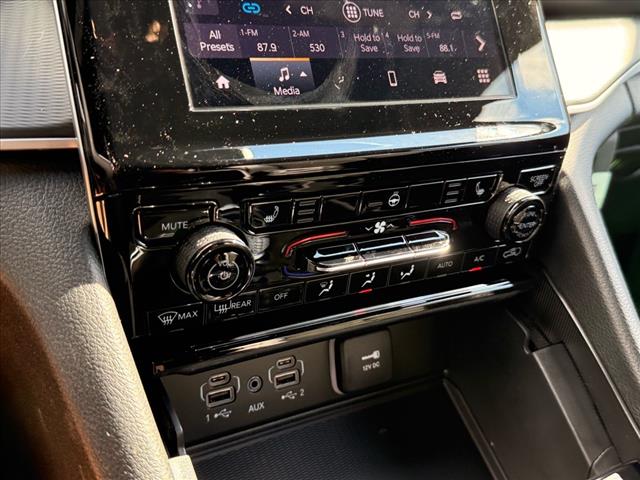 2025 Jeep Grand Cherokee LAREDO X 4X4