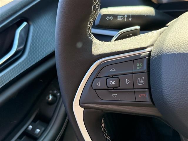 2025 Jeep Grand Cherokee L LAREDO X 4X4