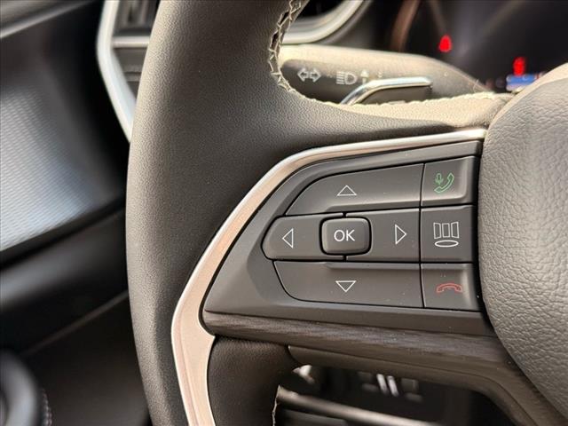 2025 Jeep Grand Cherokee L LAREDO X 4X4