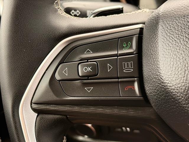 2024 Jeep Grand Cherokee LAREDO X 4X4
