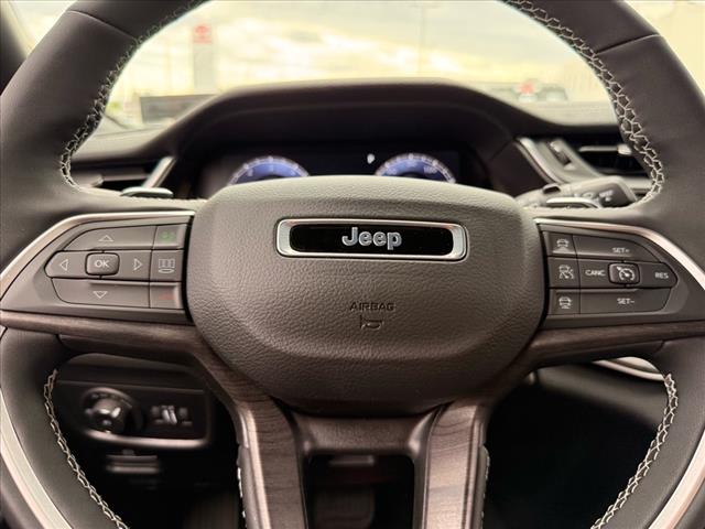 2025 Jeep Grand Cherokee LIMITED 4X4