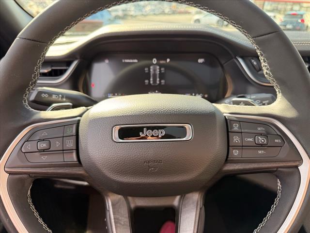 2025 Jeep Grand Cherokee LIMITED 4X4