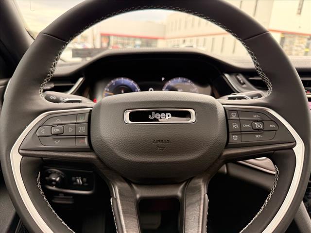 2025 Jeep Grand Cherokee LIMITED 4X4