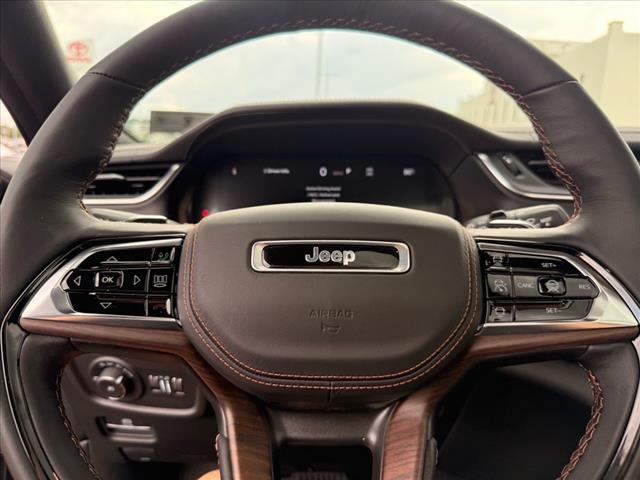 2025 Jeep Grand Cherokee SUMMIT 4X4
