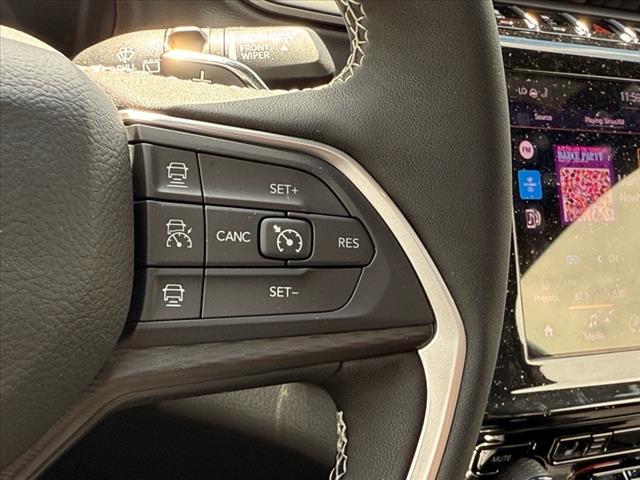 2025 Jeep Grand Cherokee L LAREDO X 4X4