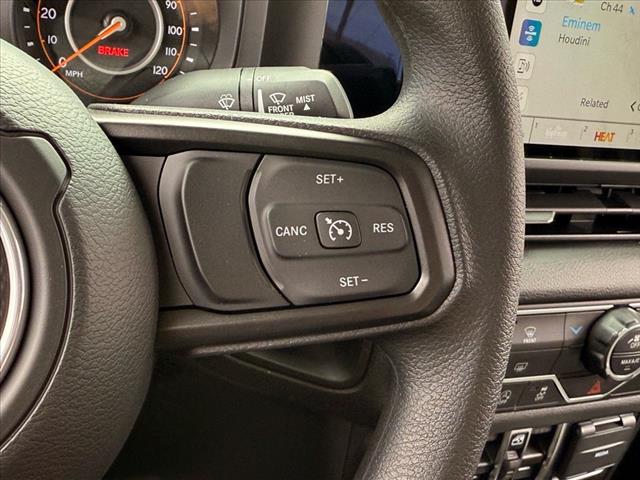 2025 Jeep Gladiator NIGHTHAWK 4X4 *LTD AVAIL*