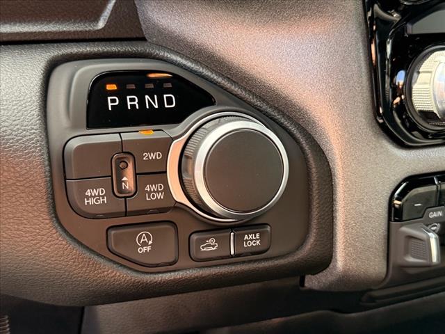 2026 RAM 1500 WARLOCK 4X4 CREW CAB 57