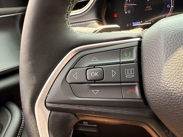 2025 Jeep Grand Cherokee L LAREDO X 4X4