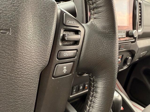 2024 Nissan Frontier CREW CAB 4X4 SV